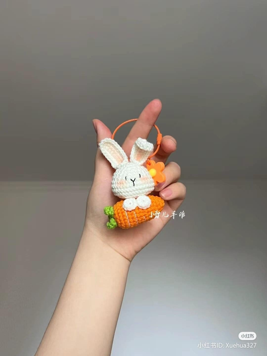 Chart Móc Len Búp bê Thỏ Ôm Cà Rốt và Gấu