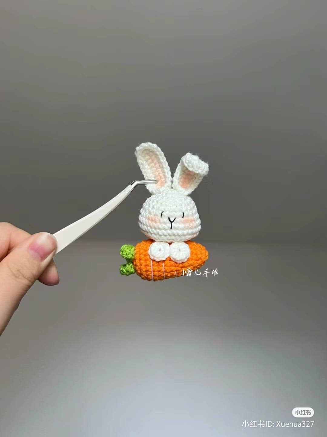 Chart Móc Len Búp bê Thỏ Ôm Cà Rốt và Gấu