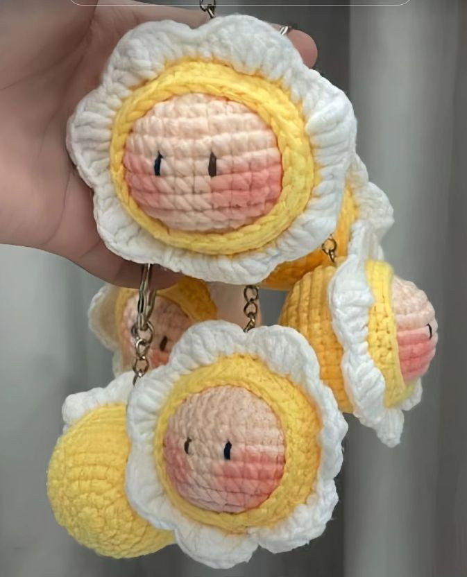 Chart móc len búp bê trứng ốp la dễ thương