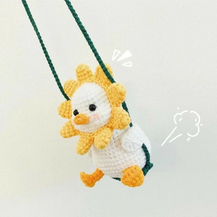 Chart móc len búp bê vịt con đội mũ hoa hướng dương