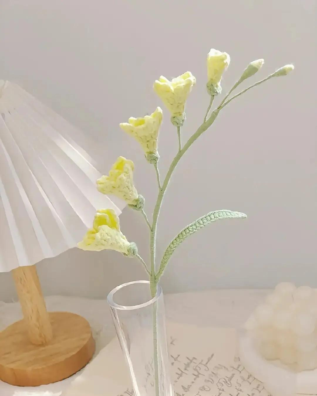 Chart Móc Len Cành Hoa Màu Vàng Pastel Chi Tiết Từng Hàng