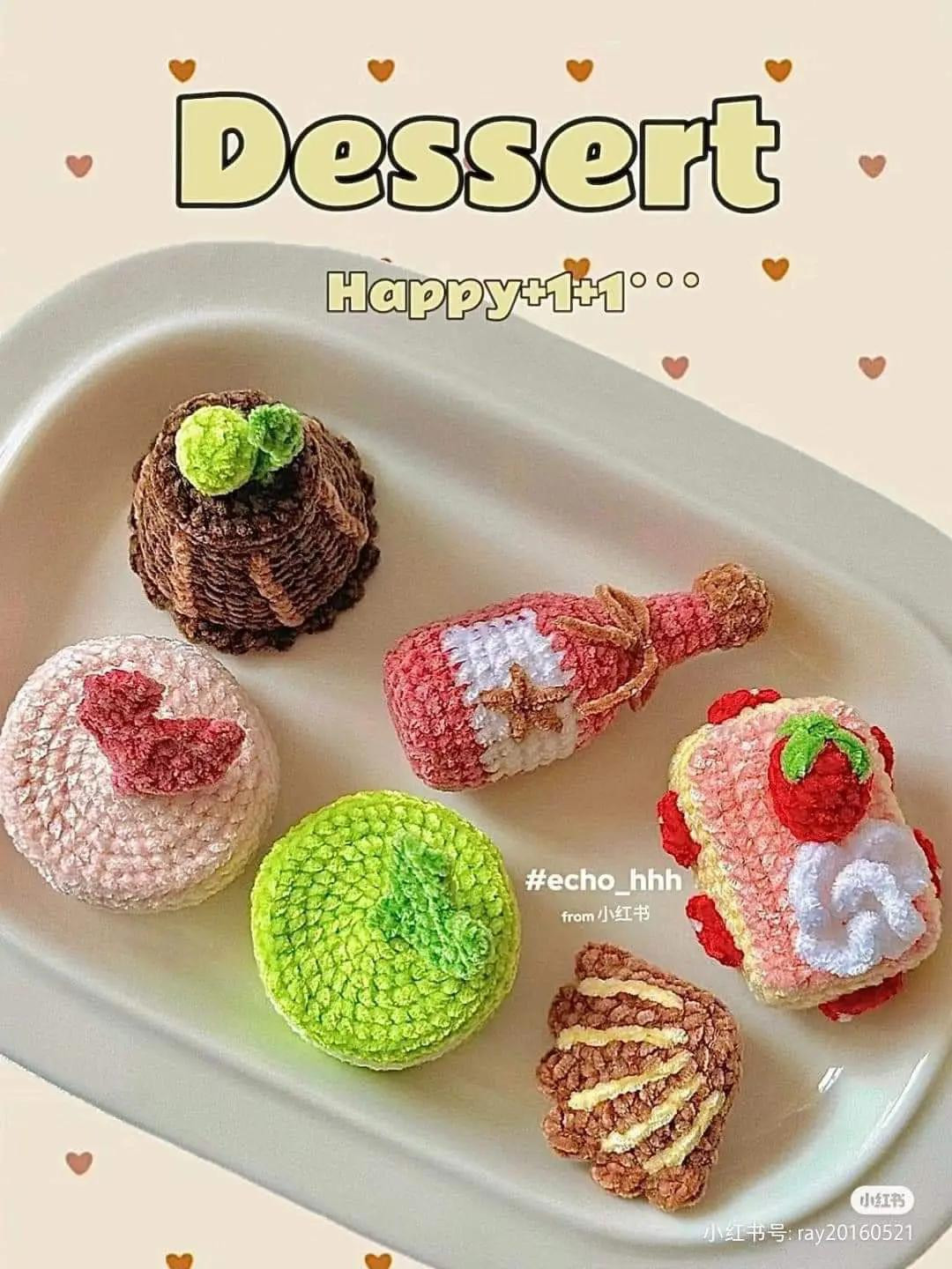 Chart móc len Capybara chảy mũi và Heo bơi mặc áo phao màu hồng dễ thương