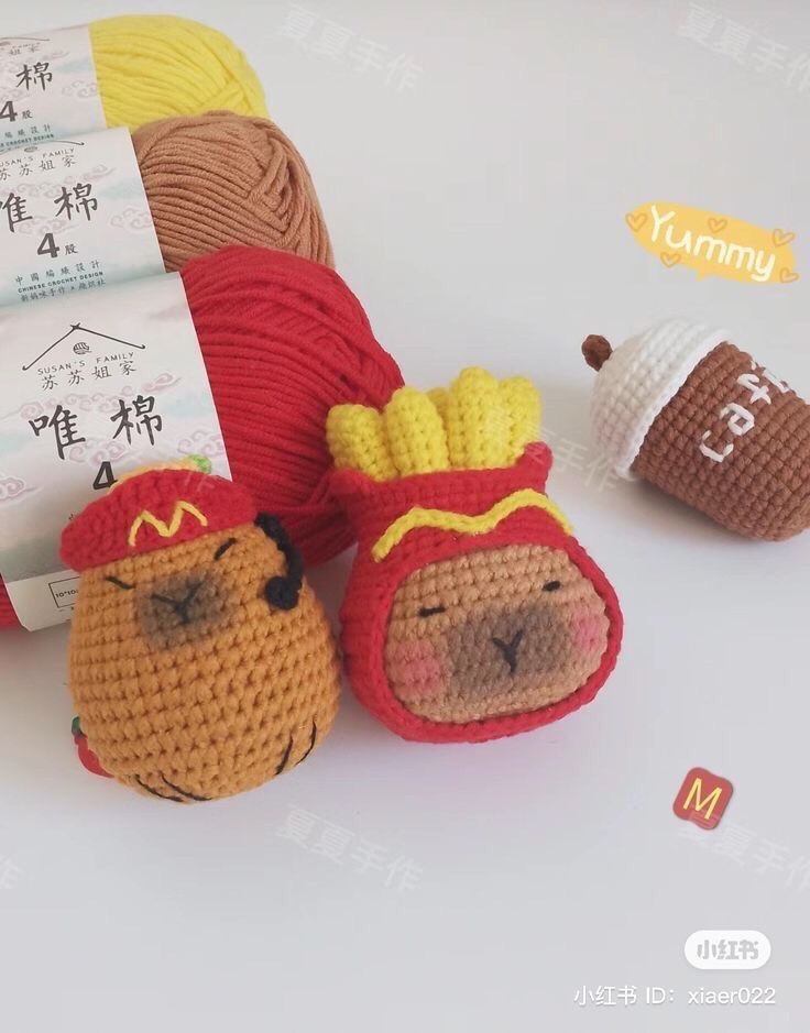 Chart Móc Len Capybara Đội Quýt Dễ Thương