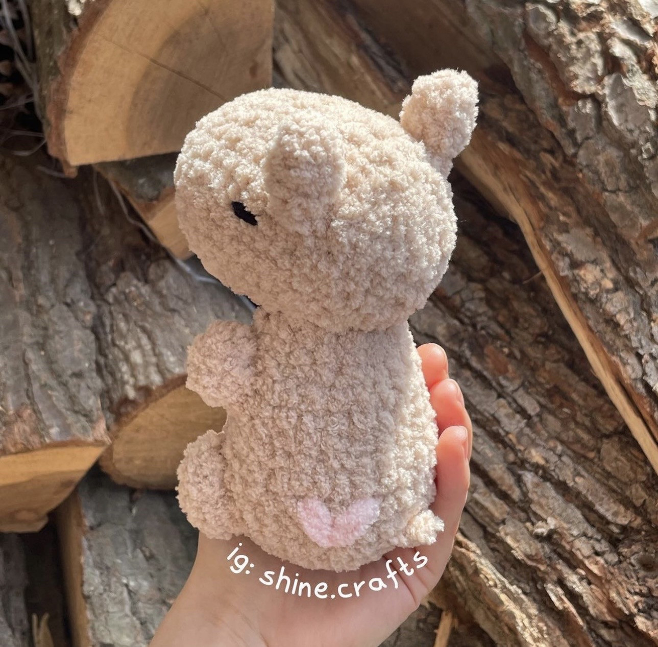 Chart móc len Capybara màu be siêu dễ thương