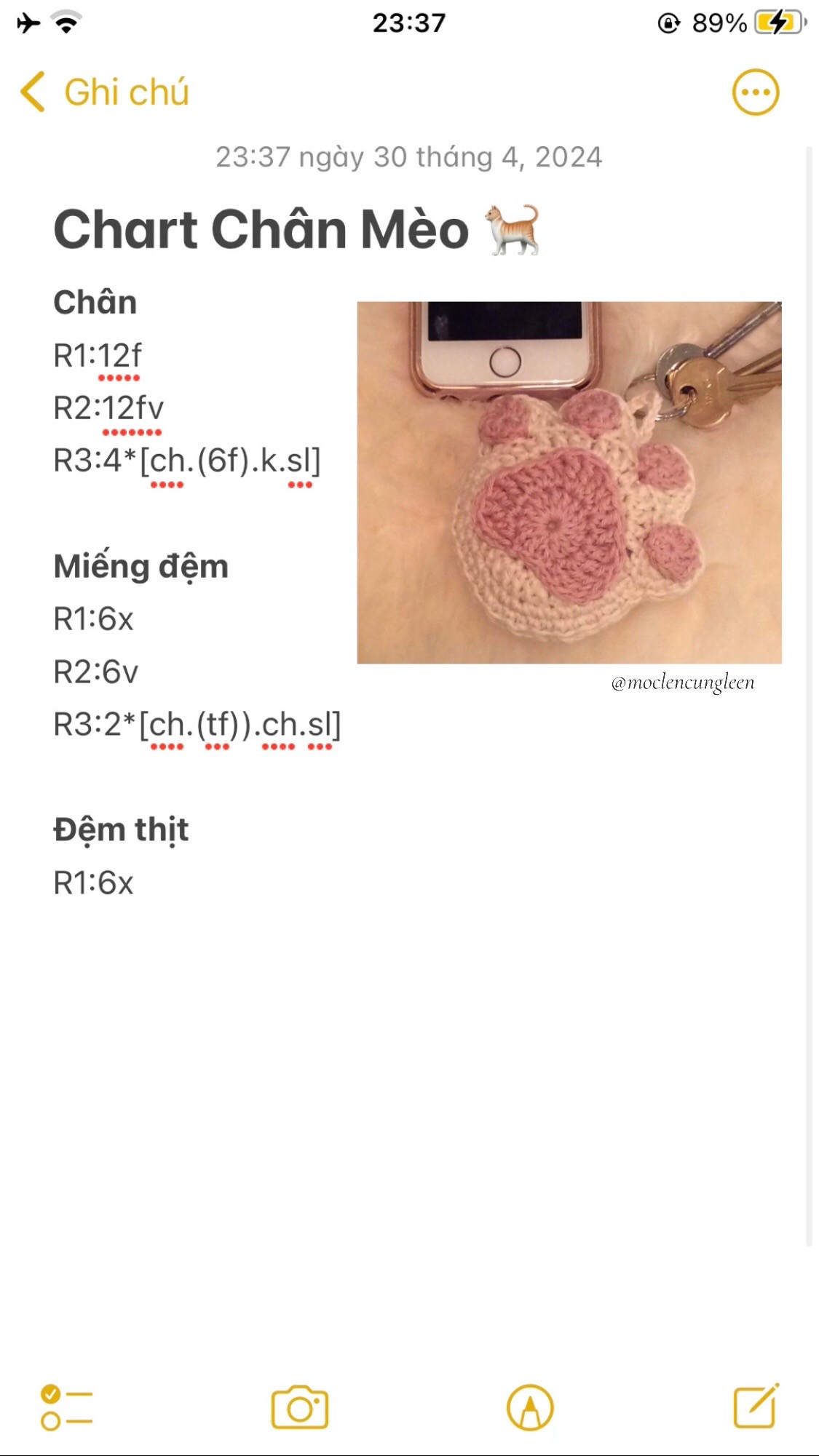 Chart Móc Len Chân Mèo Dễ Thương Màu Hồng