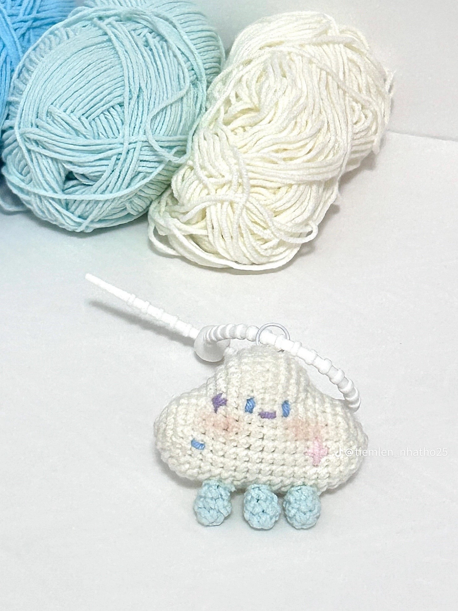 Chart móc len đám mây cute dễ thương kèm giọt mưa nhỏ