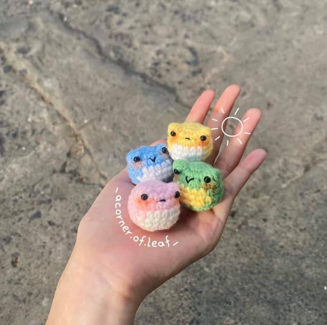 Chart móc len ếchộp mini dễ thương nhiều màu sắc