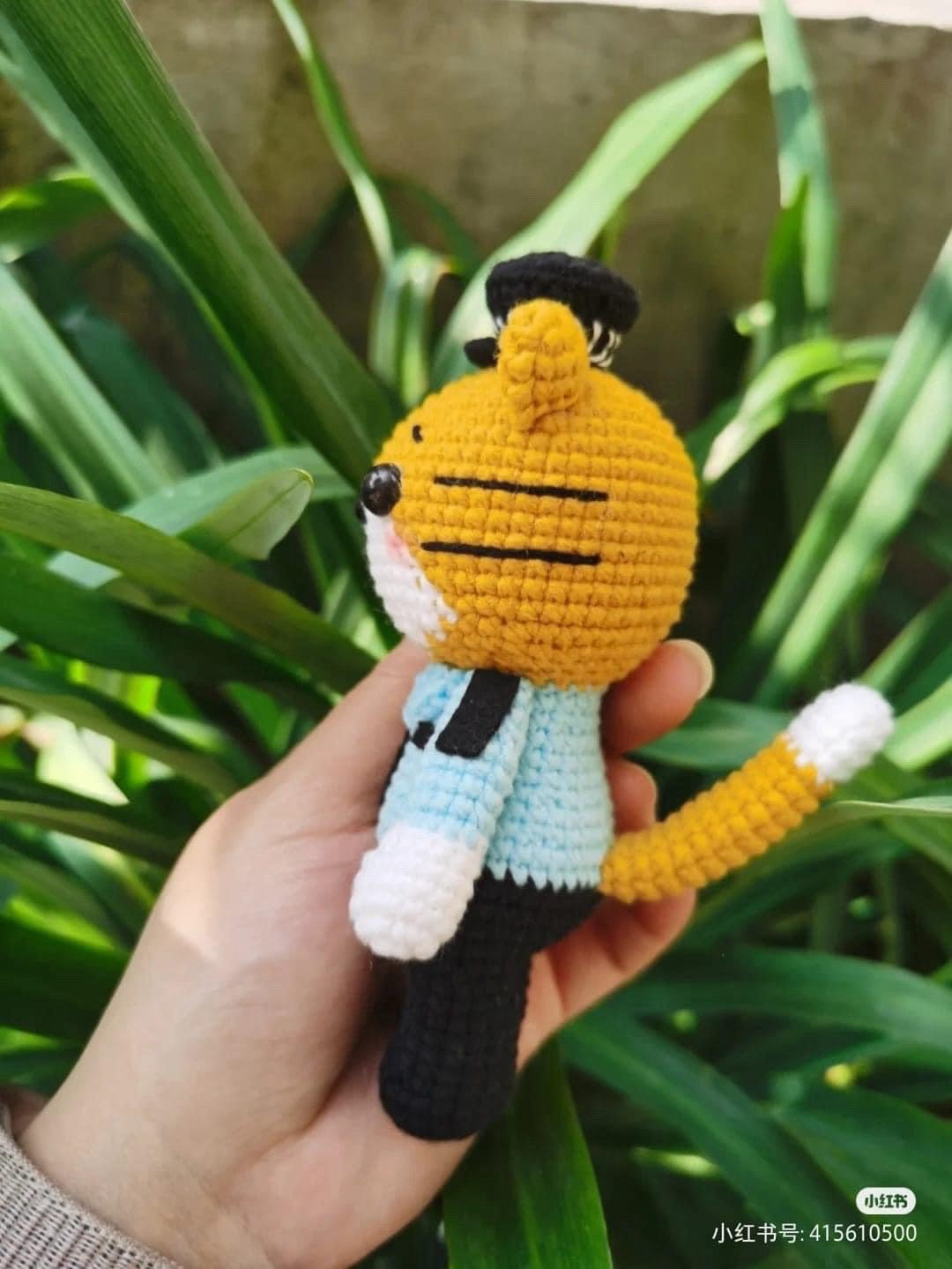 Chart móc len gấu đội quân và hổ cảnh sát dễ thương