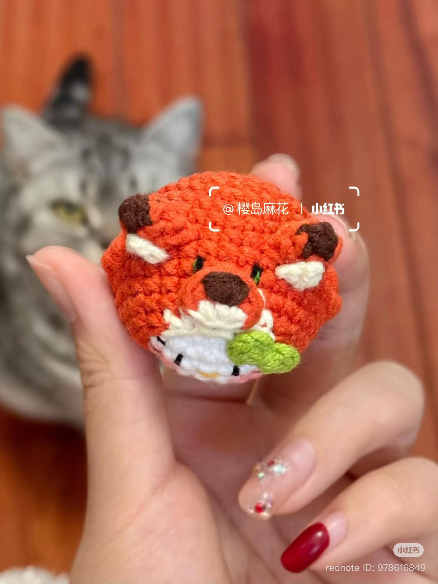 Chart Móc Len Hello Kitty Đội Mũ Cáo Cam Dễ Thương