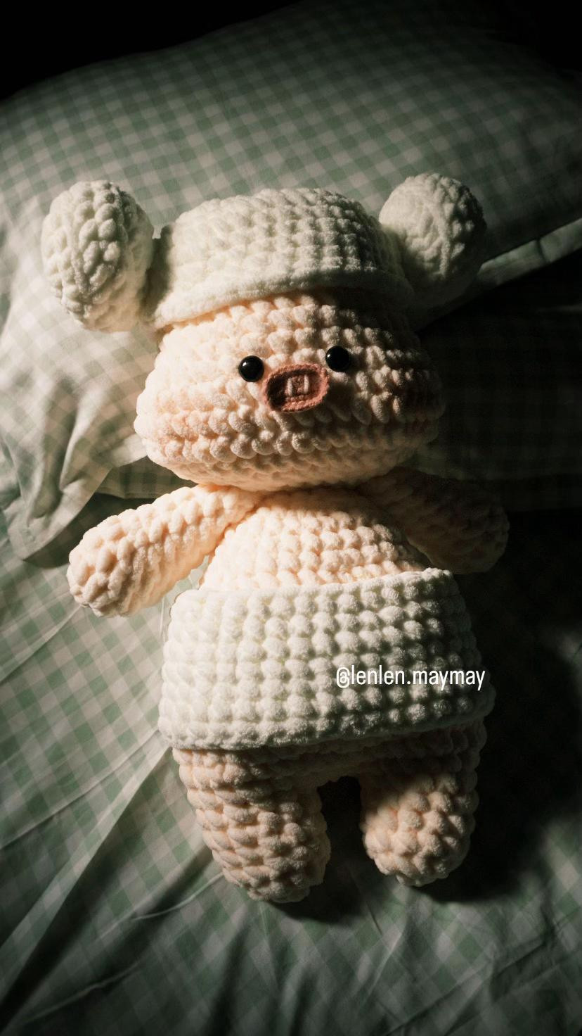 Chart móc len Heo đội khăn tắm màu hồng kem