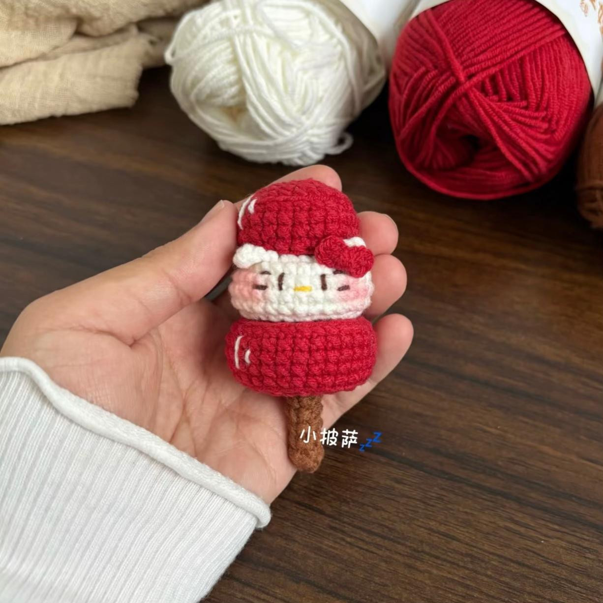 Chart Móc Len Kẹo Hồ Lô Sanrio Hello Kitty và Cún Pudding