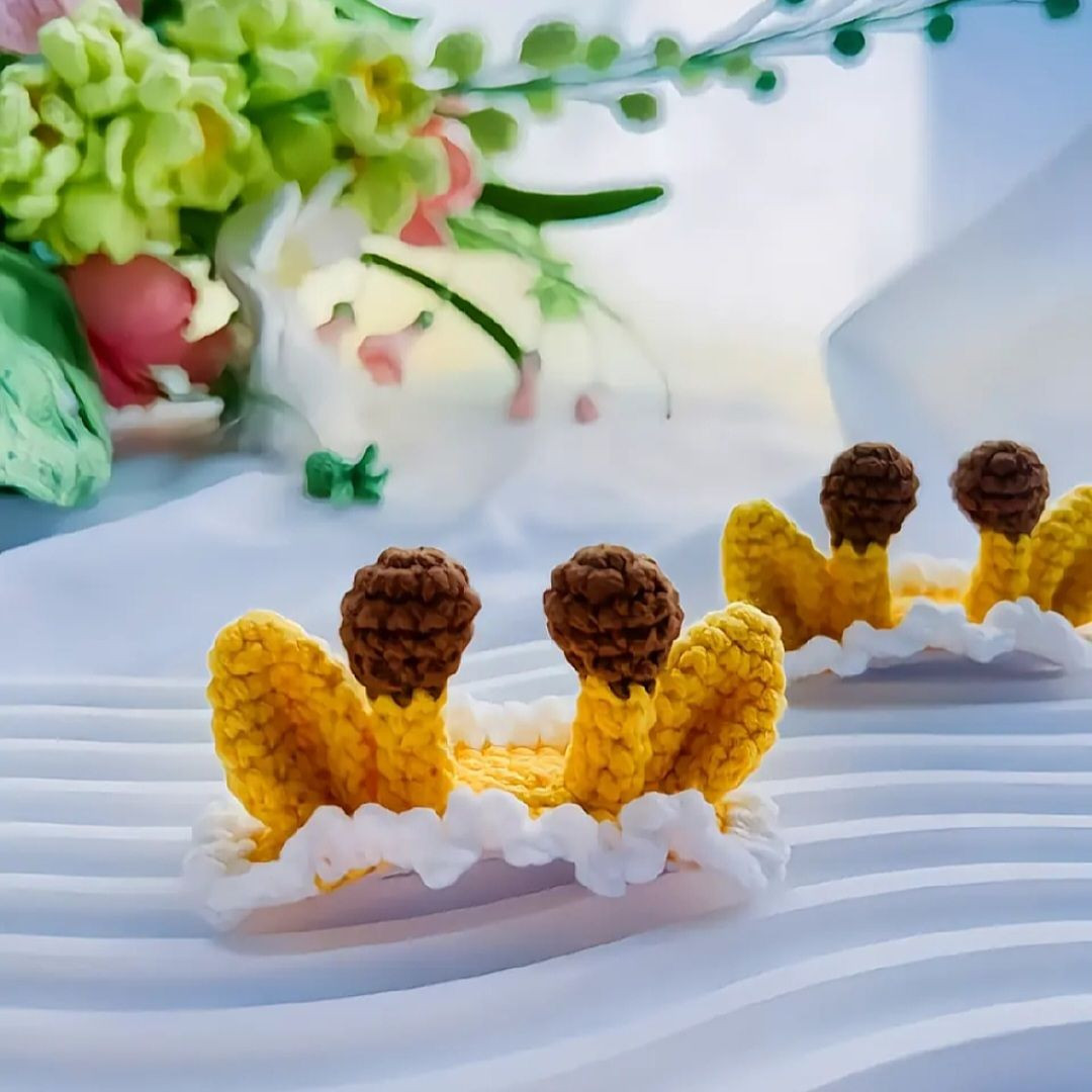 Chart Móc Len Kẹp Tóc Sừng Hươu Cao Cổ Màu Vàng Nâu