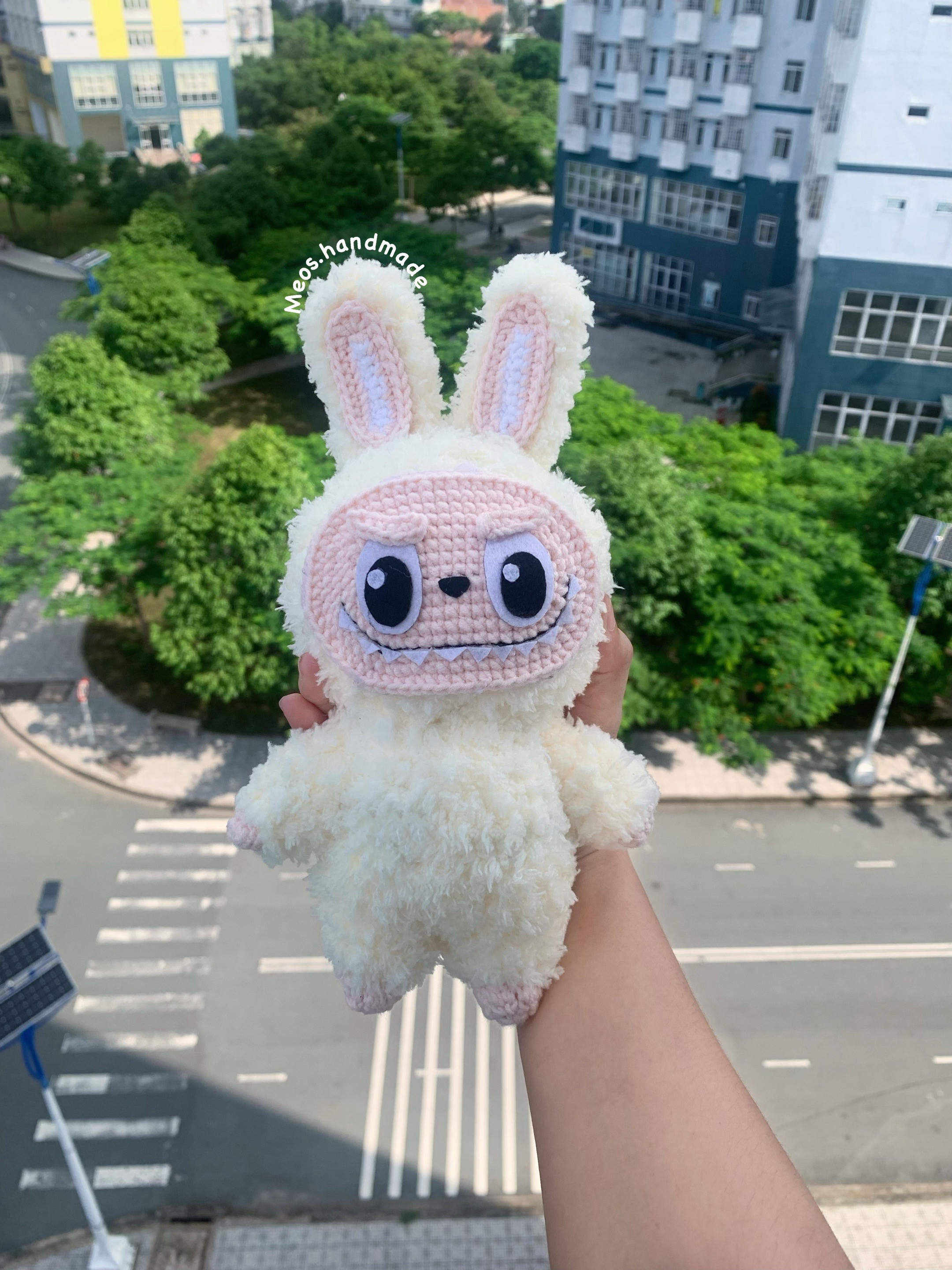 Chart móc len Labubu - Búp bê thỏ màu kem trắng và hồng, hướng dẫn chi tiết từng phần