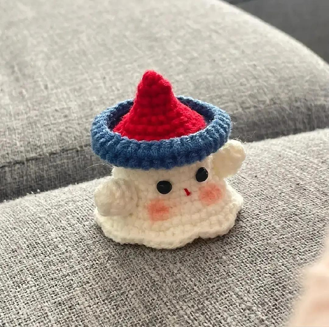 Chart Móc Len Ma Nhỏ Đeo Túi Dễ Thương Màu Trắng Đỏ Xanh