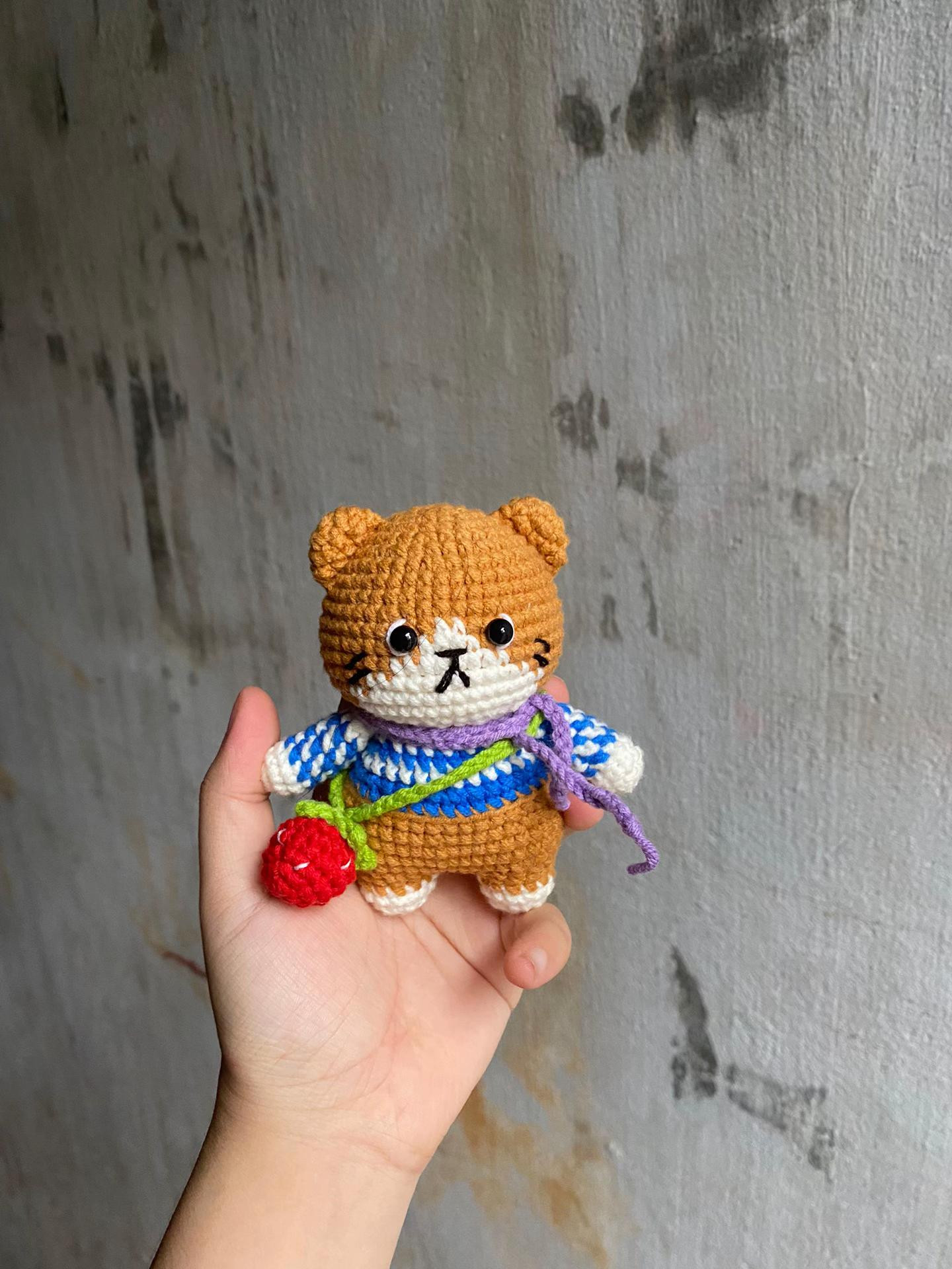 Chart móc len Mèo mùa đông dễ thương, màu đỏ và cam