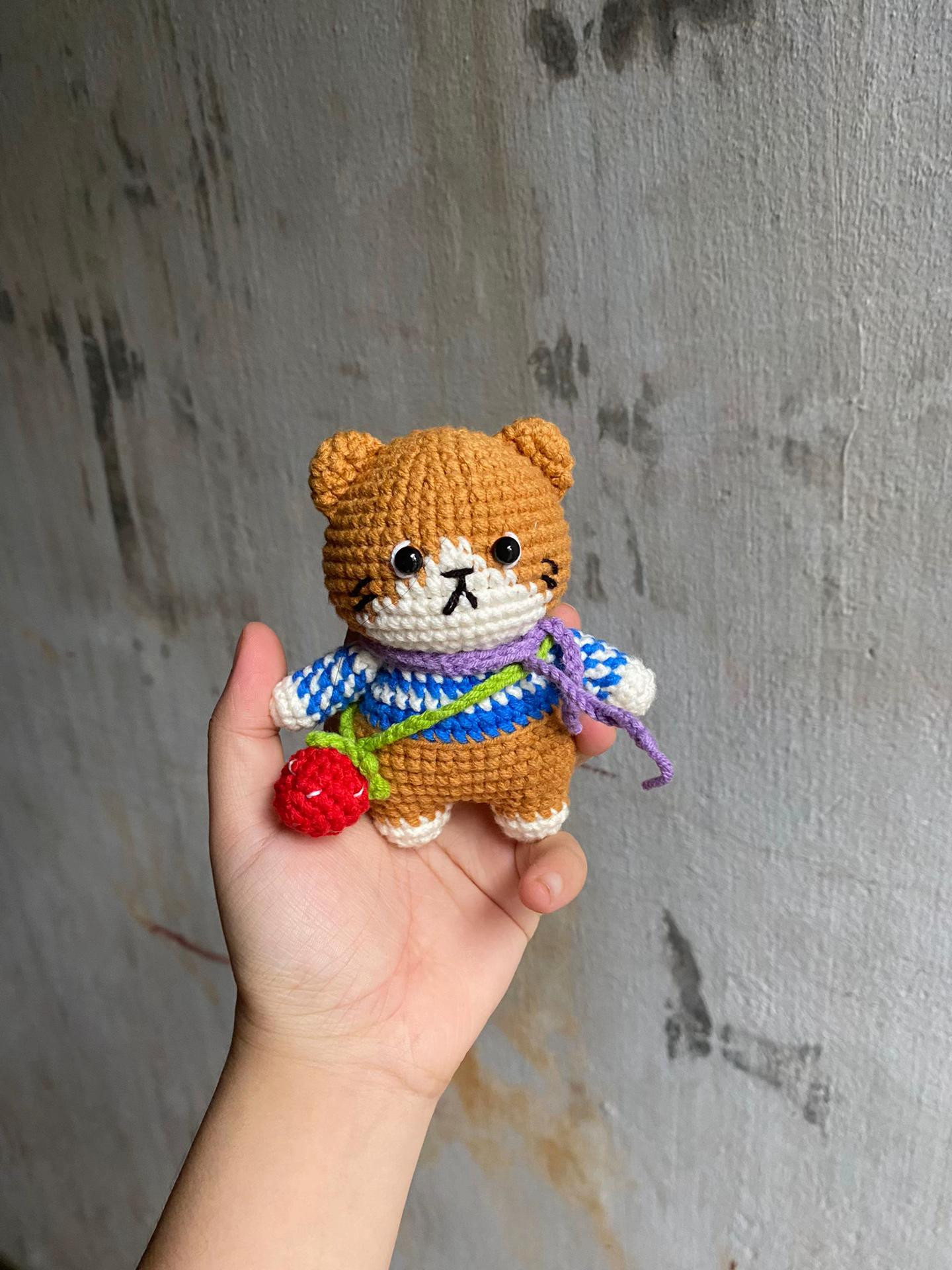 Chart móc len Mèo mùa đông dễ thương, màu đỏ và cam