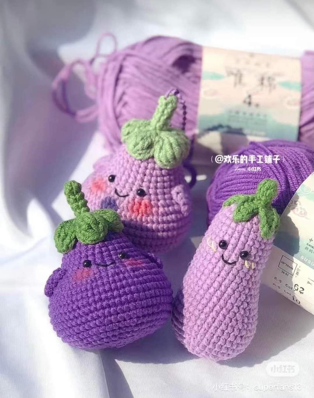 Chart móc len quả cà tím dễ thương màu tím