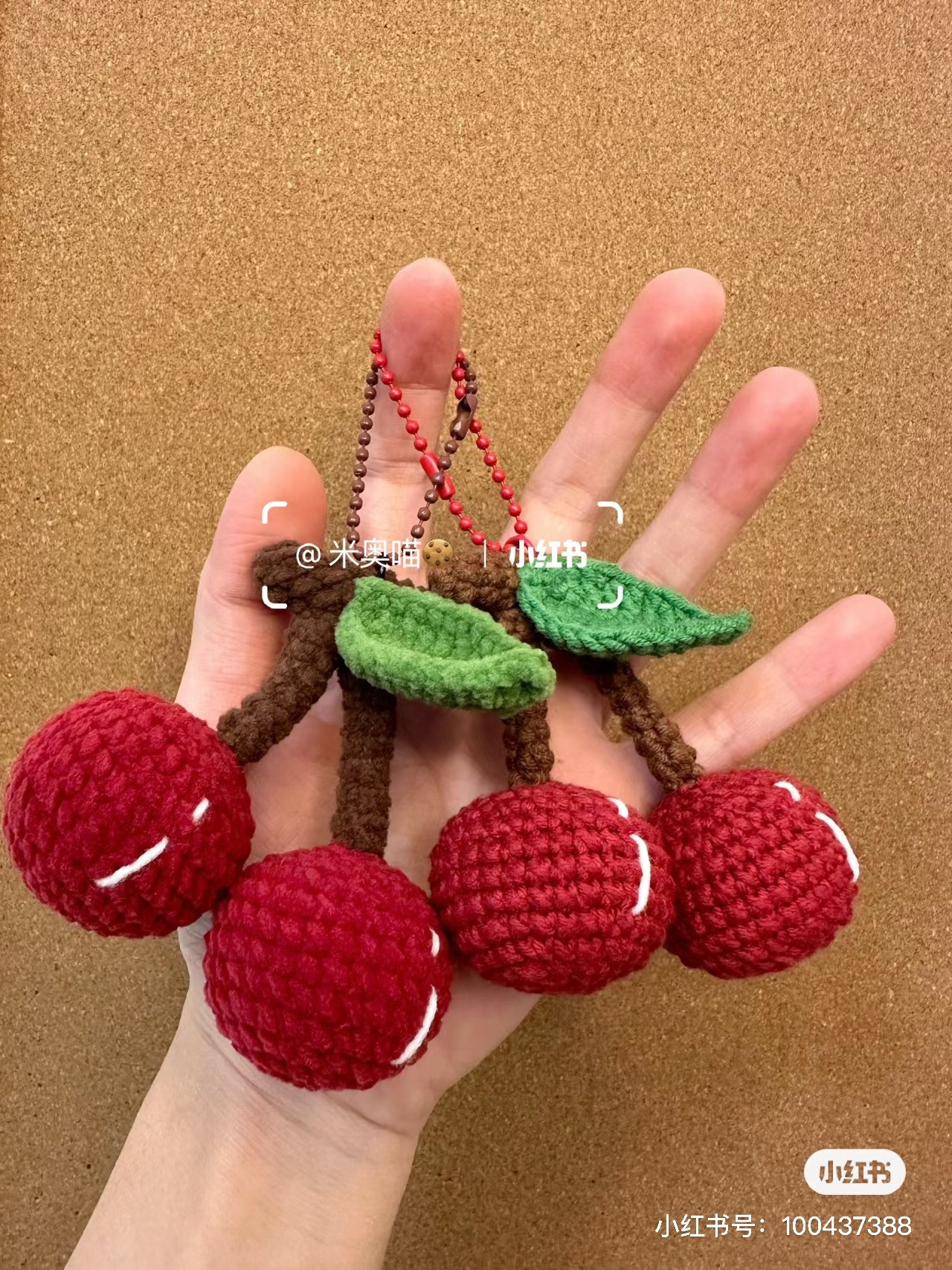 Chart móc len quả cherry đỏ dễ thương