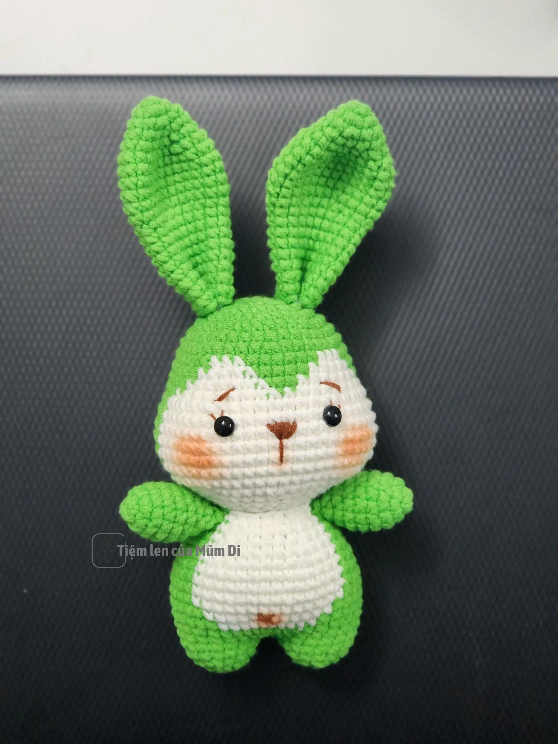 Chart Móc Len Thỏ Amigurumi Xanh và Vàng Dễ Thương
