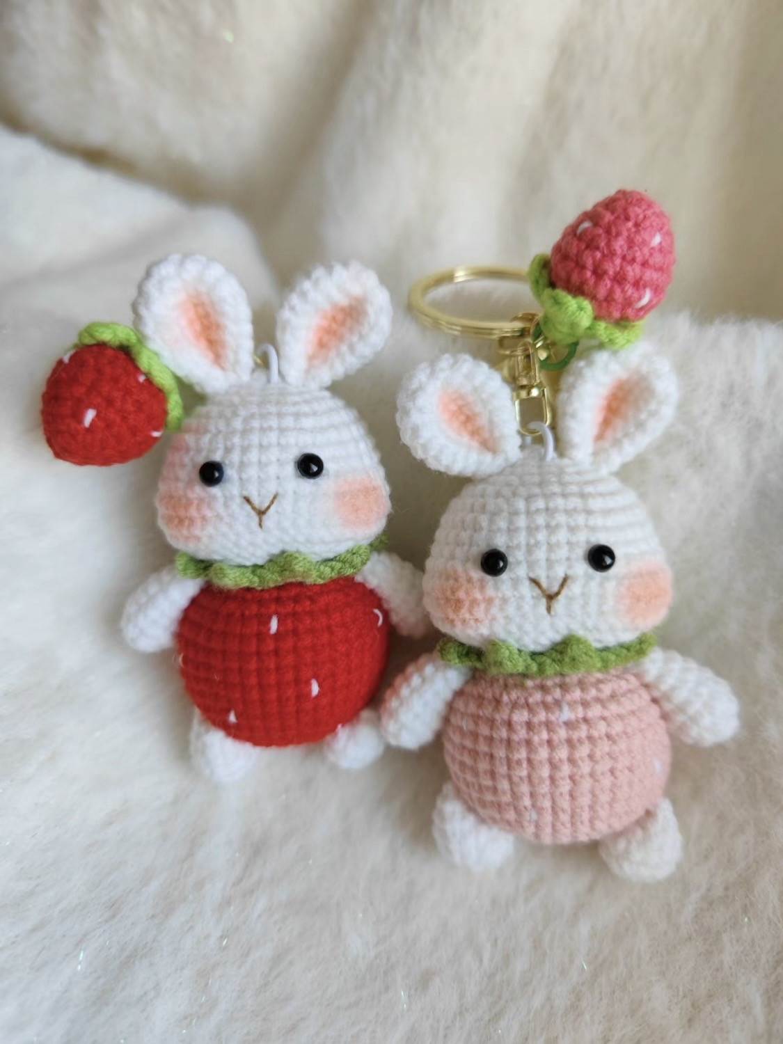 Chart móc len Thỏ Dâu Tây dễ thương