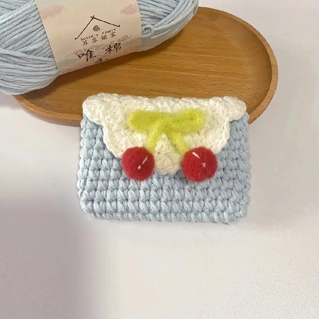 Chart Móc Len Túi Cherry Màu Xanh Trắng