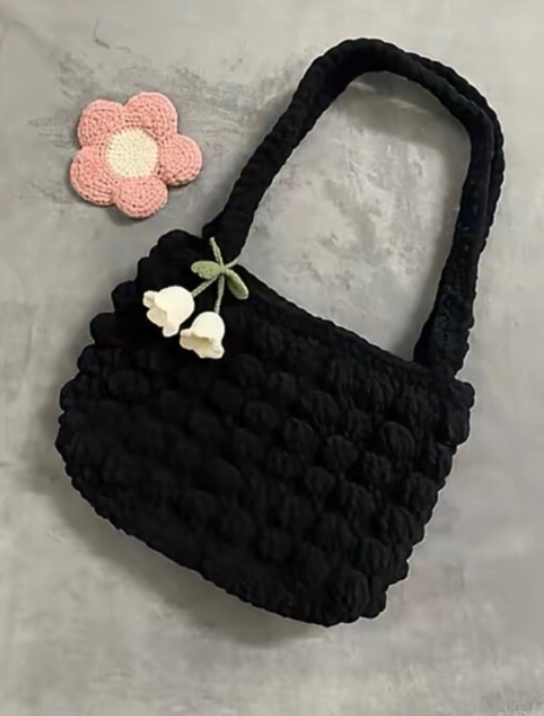 Chart móc len túi hạt bắp kẹp nách màu đen