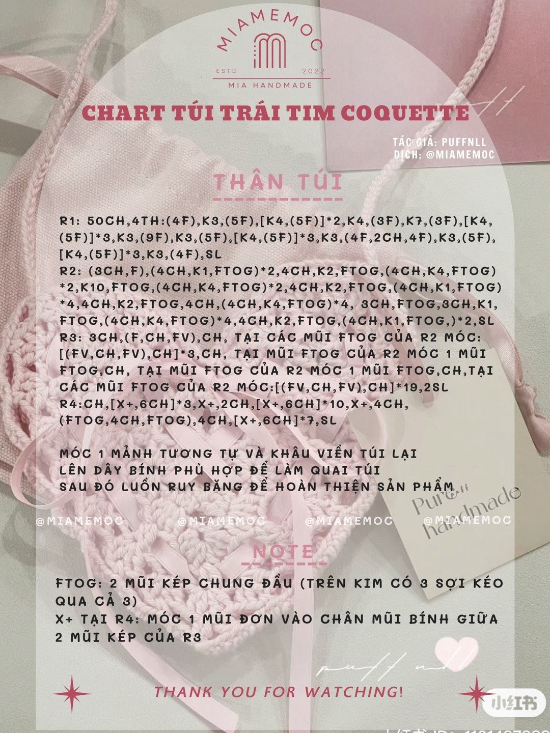 Chart móc len túi hình trái tim Coquette màu hồng và trắng, thiết kế tinh tế với ruy băng