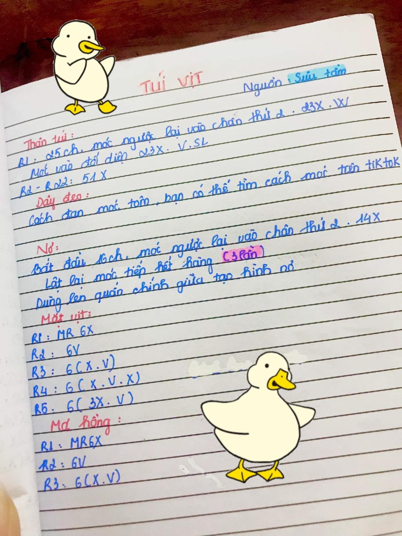 Chart móc len túi vịt đeo tay dễ thương với nơ xanh lá và má cam