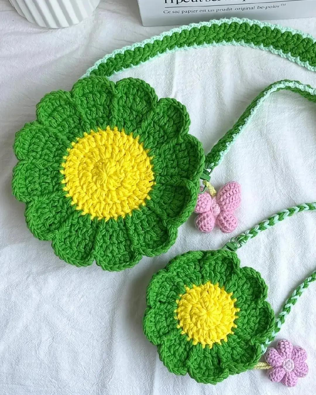 Chart Móc Len Túi Xách Hoa Hướng Dương Màu Sắc Sặc Sỡ Và Ví Nhỏ Đi Kèm