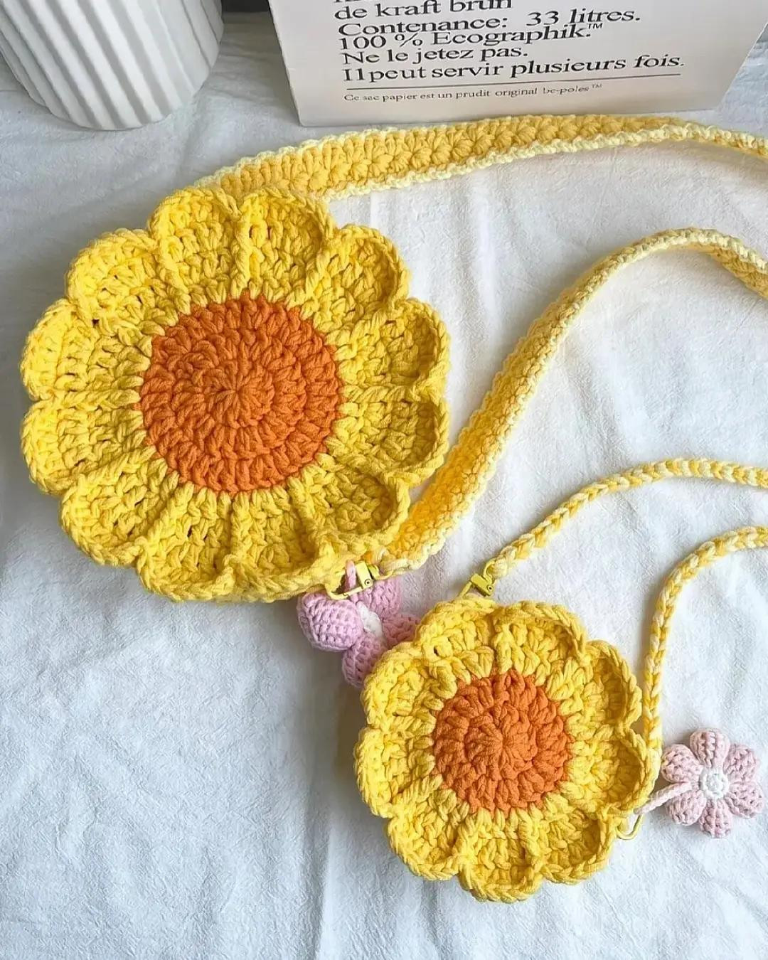 Chart Móc Len Túi Xách Hoa Hướng Dương Màu Sắc Sặc Sỡ Và Ví Nhỏ Đi Kèm