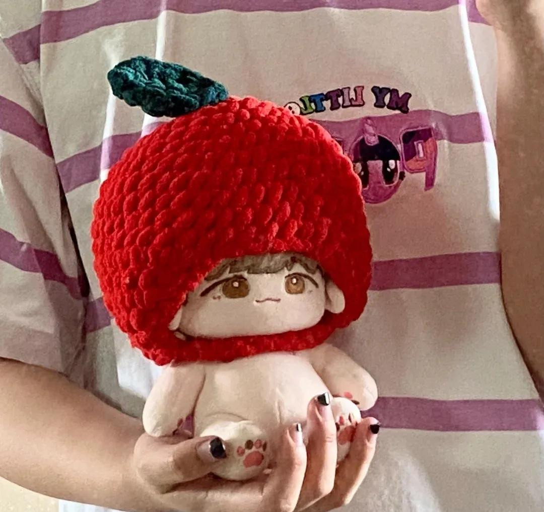 Chart móc mũ dâu tây cho búp bê Zivecrochet