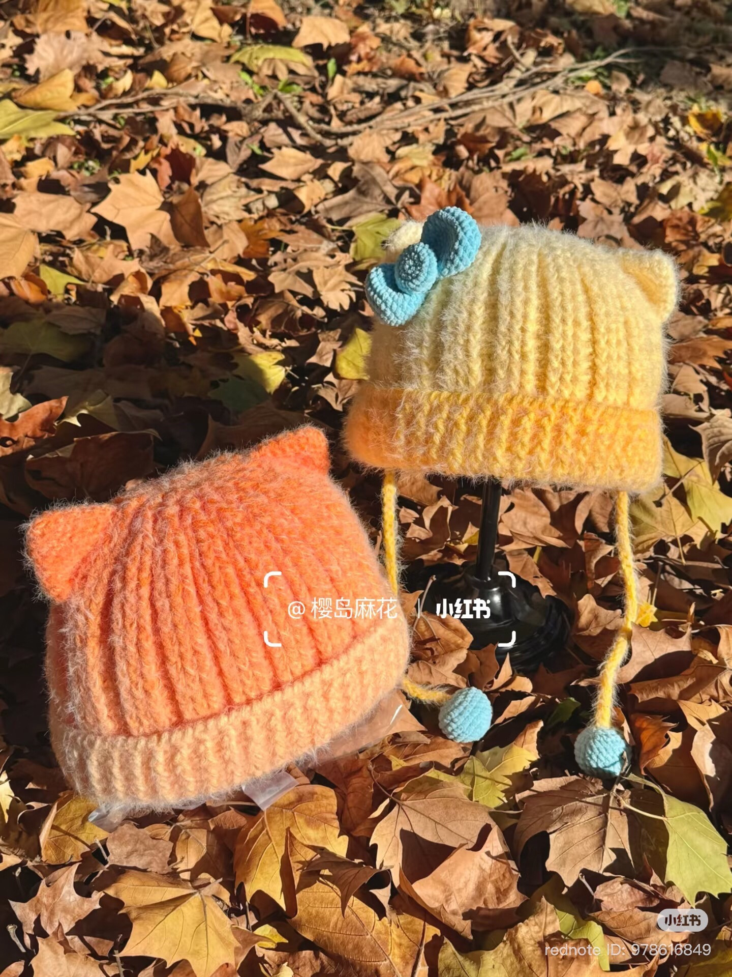 Chart móc mũ len Mon st màu cam và vàng