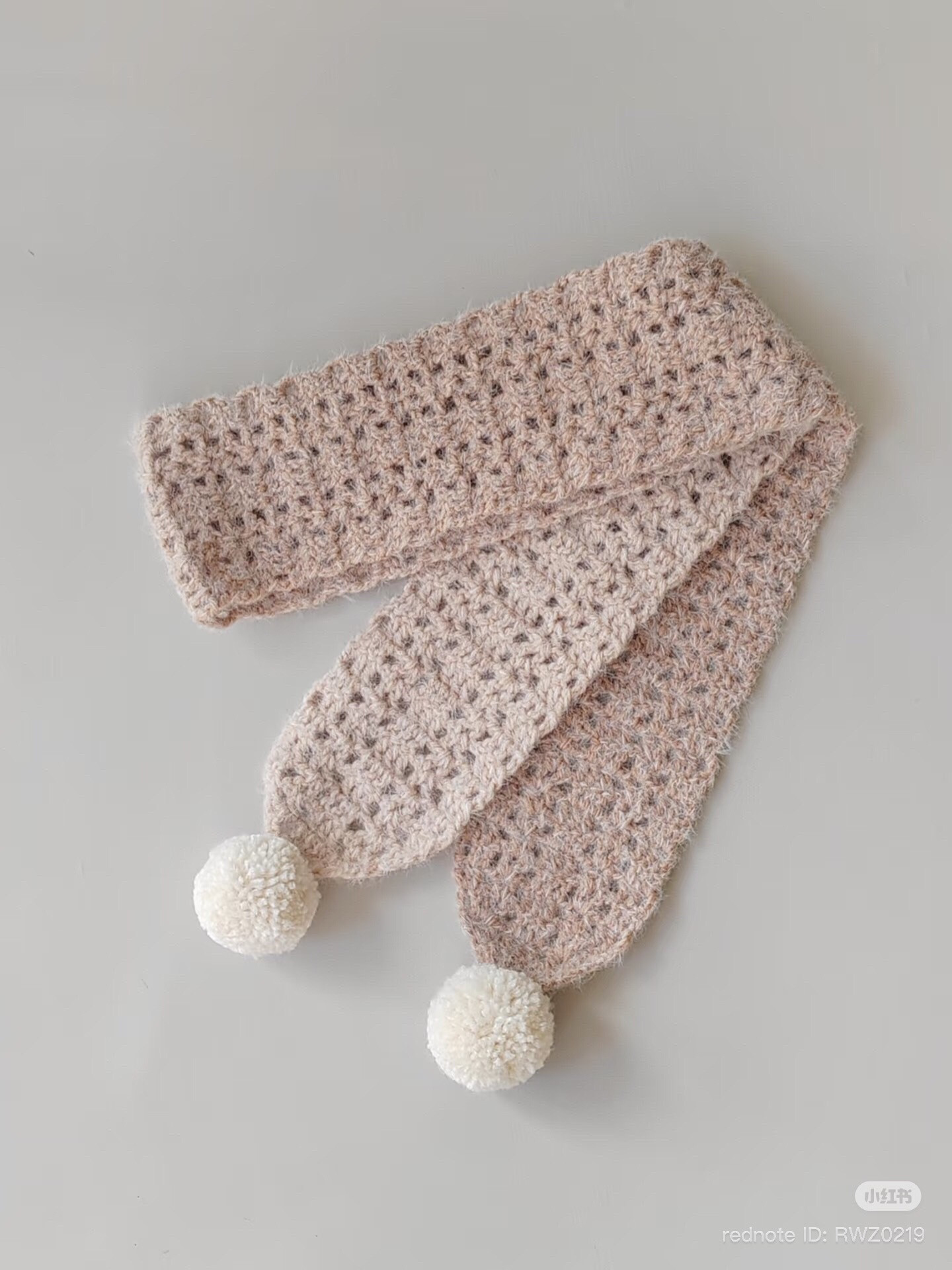 Chart móc mũ len tai mèo và khăn cho bé - Mon st