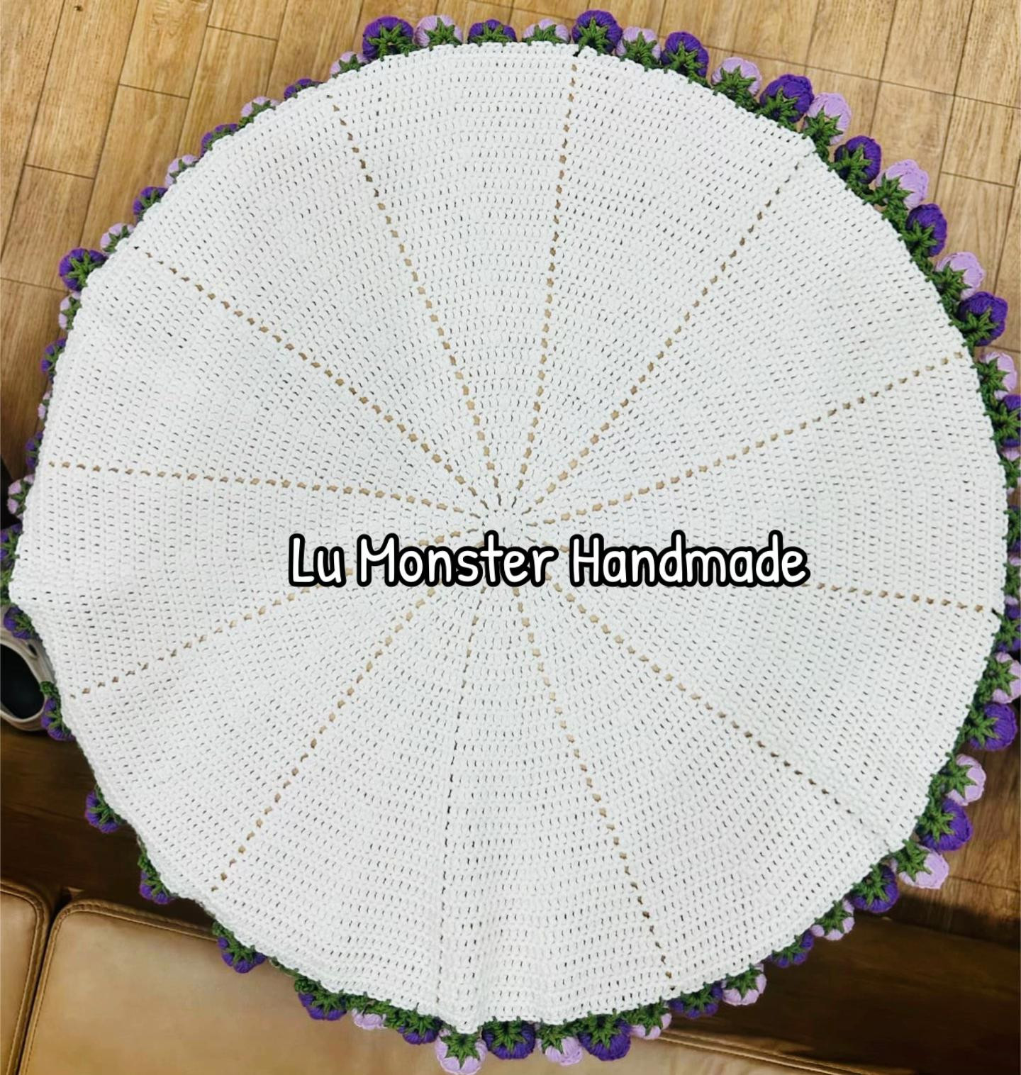 Chart móc thảm hoa len tròn size 60cm viền tím xanh