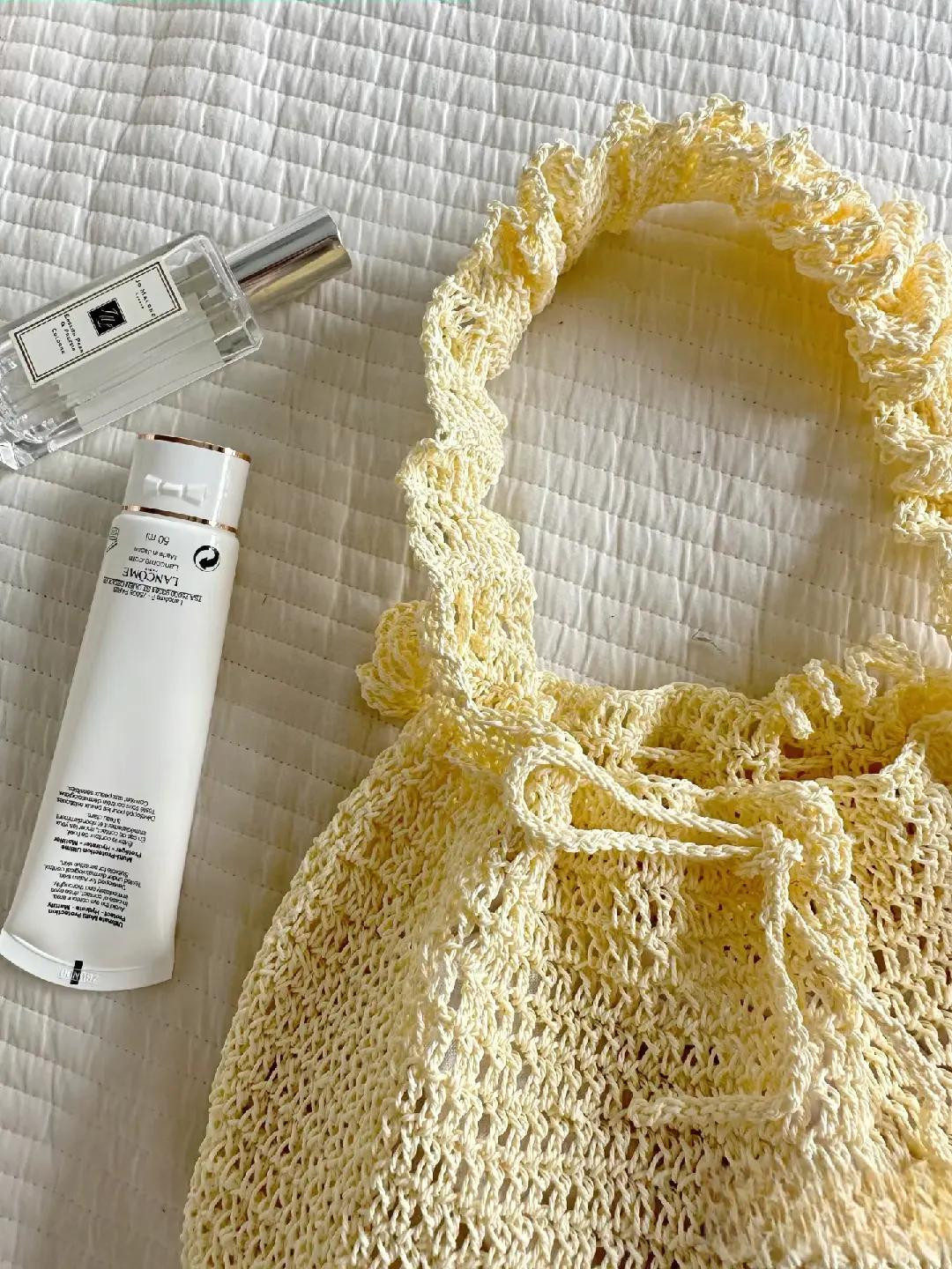 Chart móc túi len màu vàng kem sọc ruffle dùng sợi kakasa