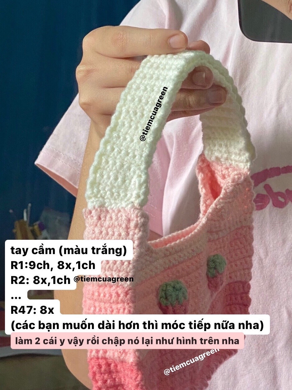 Chart móc túi xách dâu tây màu hồng gradient, len milk cotton, kim 3mm