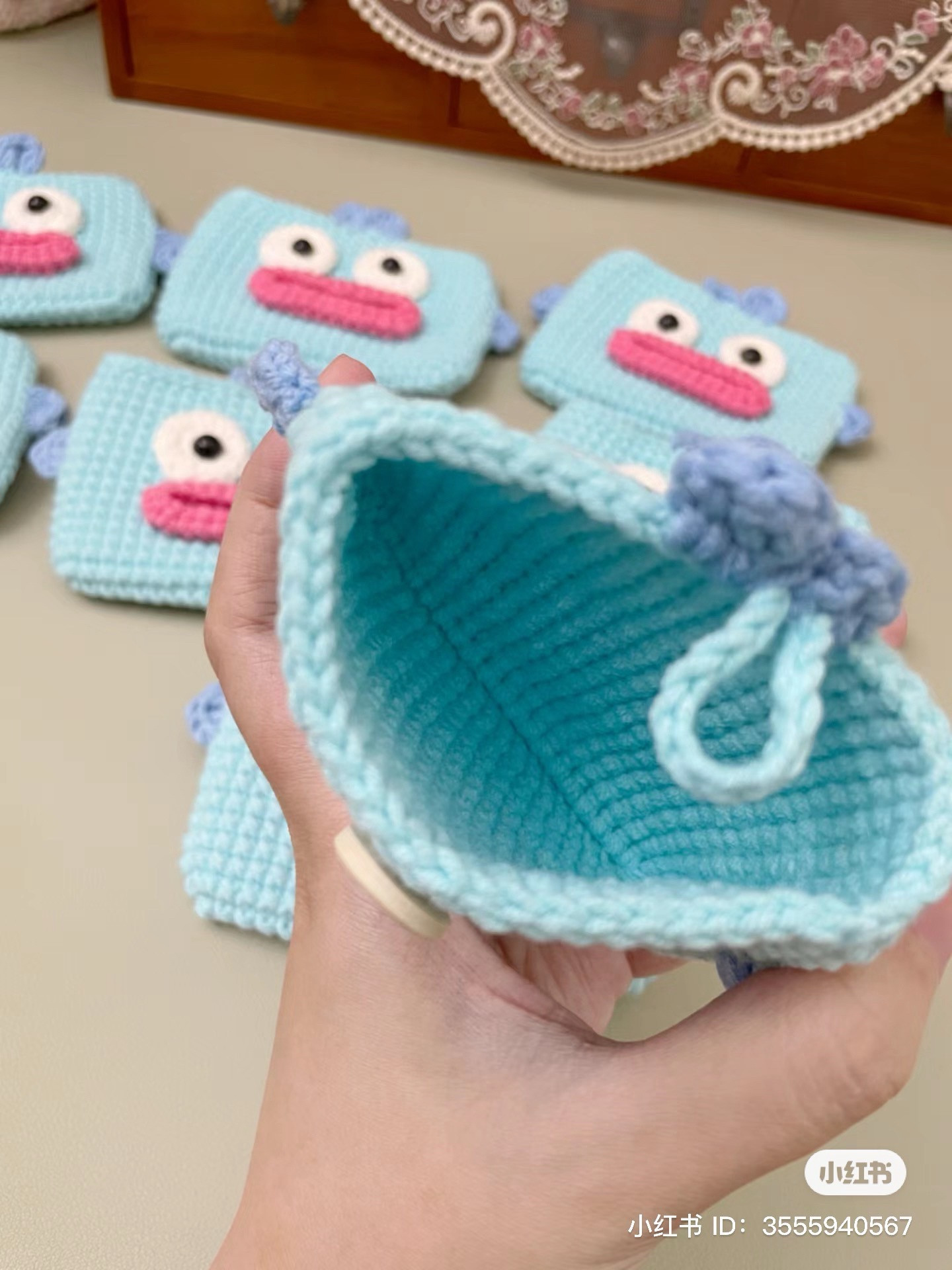 Chart móc ví đựng card cá mặt lồi màu xanh