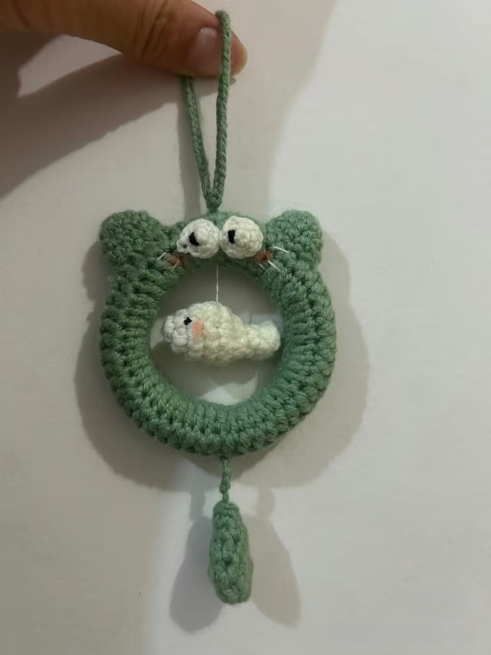 Chaveiro de Gato Preto com Peixinho Mágico