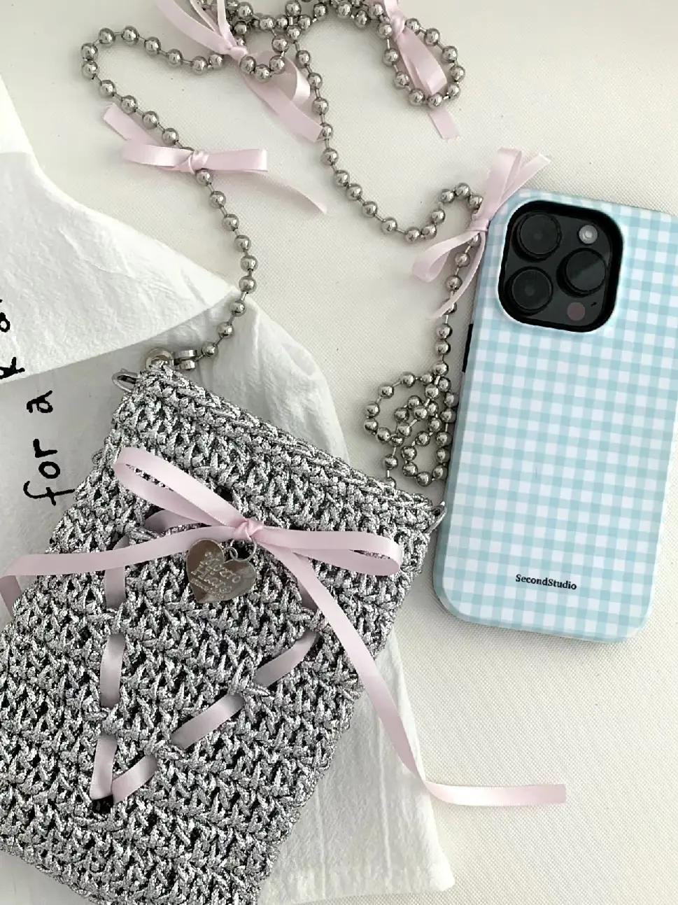 Collection of Cute Crochet Bags: Mint Chocolate Skirt Bag and Strawberry Shoulder Bag Patterns with Detailed Instructions