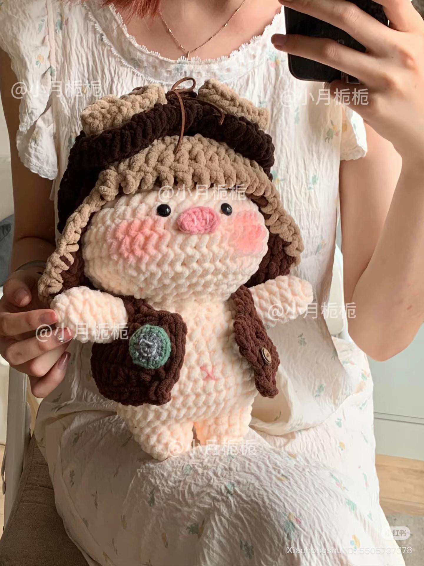 Collection of Cute Crochet Pig Amigurumi Dolls with Patterns