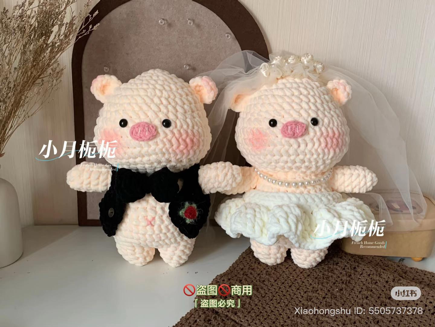 Collection of Cute Crochet Pig Amigurumi Dolls with Patterns