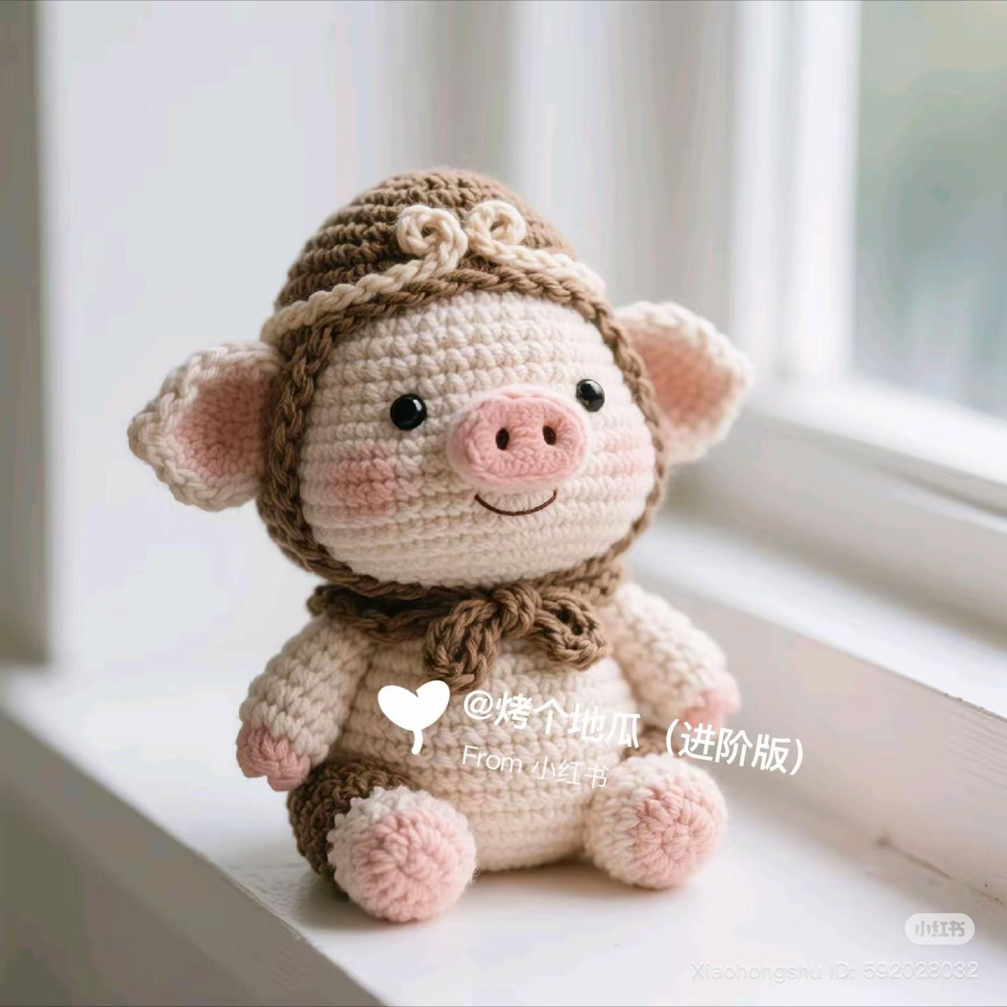 Collection of Cute Crochet Pig Amigurumi Dolls with Patterns
