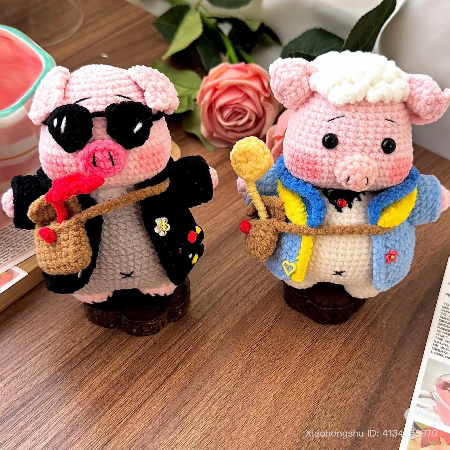 Collection of Cute Crochet Pig Amigurumi Dolls with Patterns