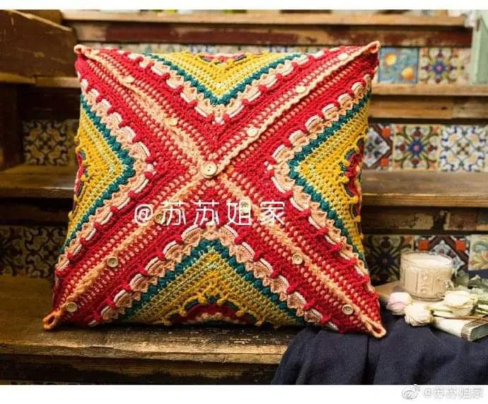 Colorful Crochet Cushion Tutorial and Flat Chart Pattern
