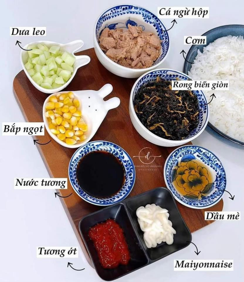 Công thức cơm nắm cá ngừ giòn ngon và dễ làm