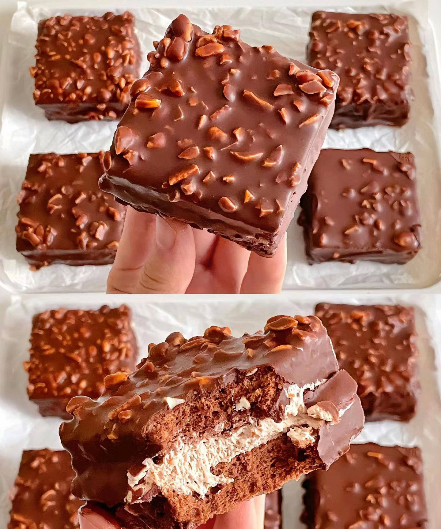 Công thức làm bánh sandwich sô cô la với nhân kem và lớp phủ socola giòn đậu phộng