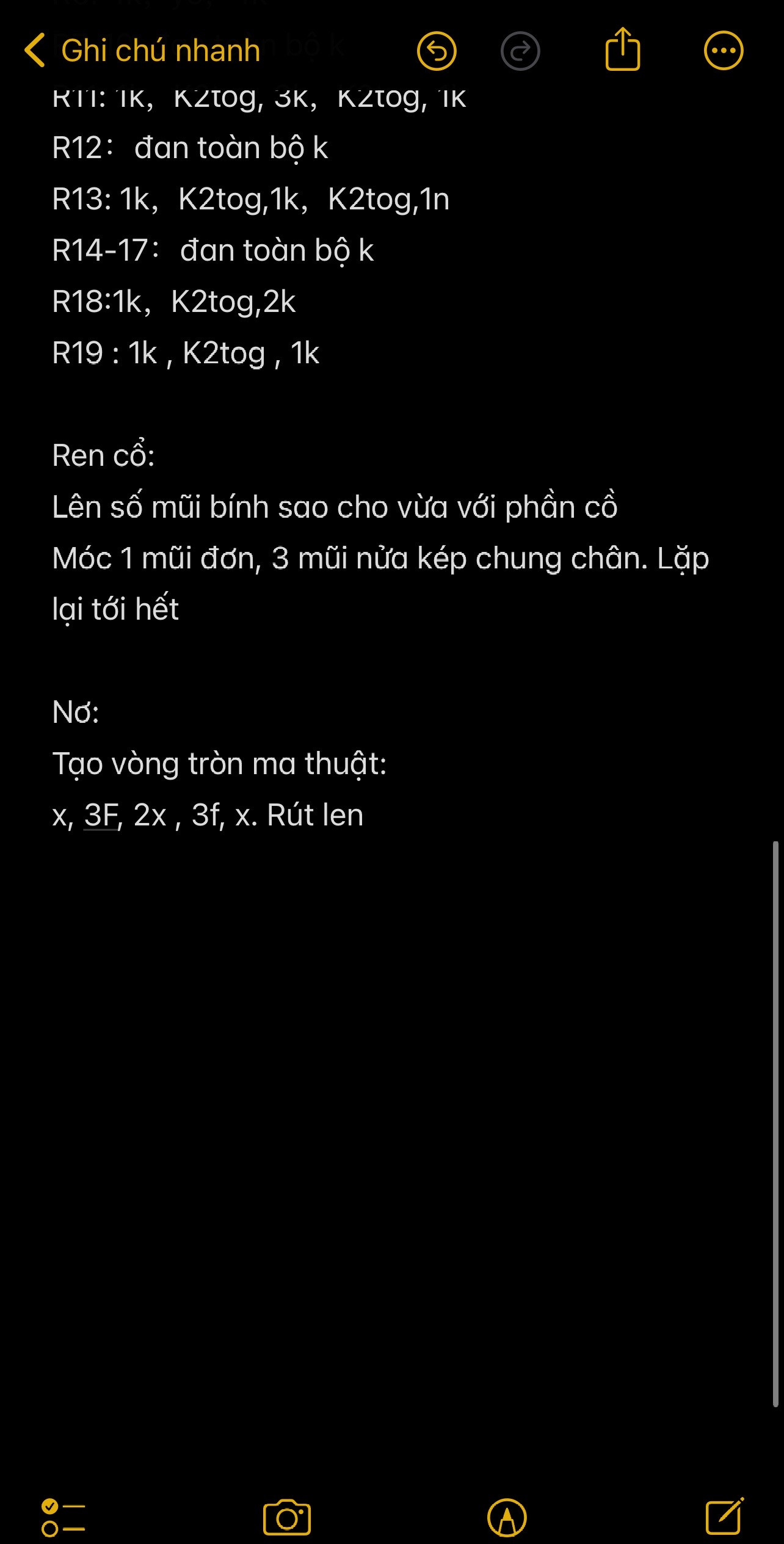 Công thức móc búp bê thỏ kem ốc quế màu be