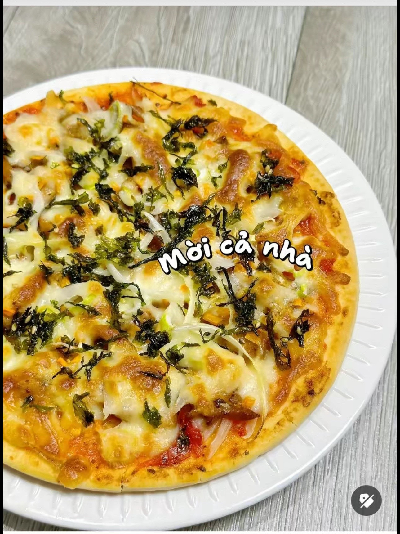 Công thức Pizza Gà Takoyaki: Bữa sáng nhanh, chất lượng với gà sốt takoyaki và rong biển