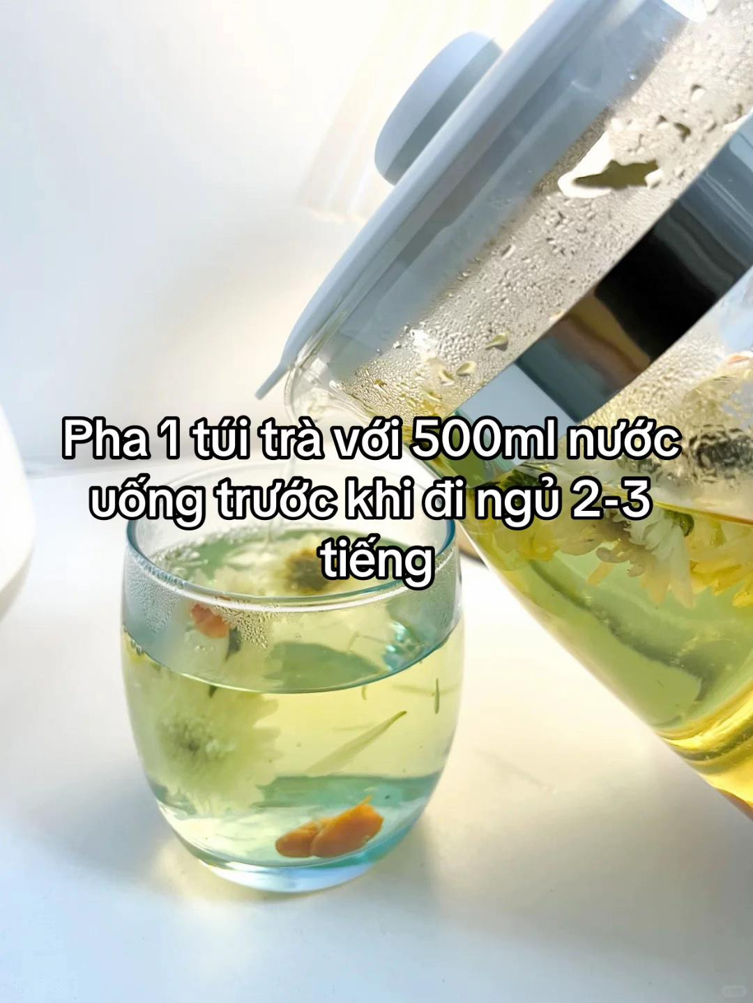 Công thức trà hoa cúc, táo đỏ và kỷ tử giúp ngủ ngon, trị mất ngủ hiệu quả