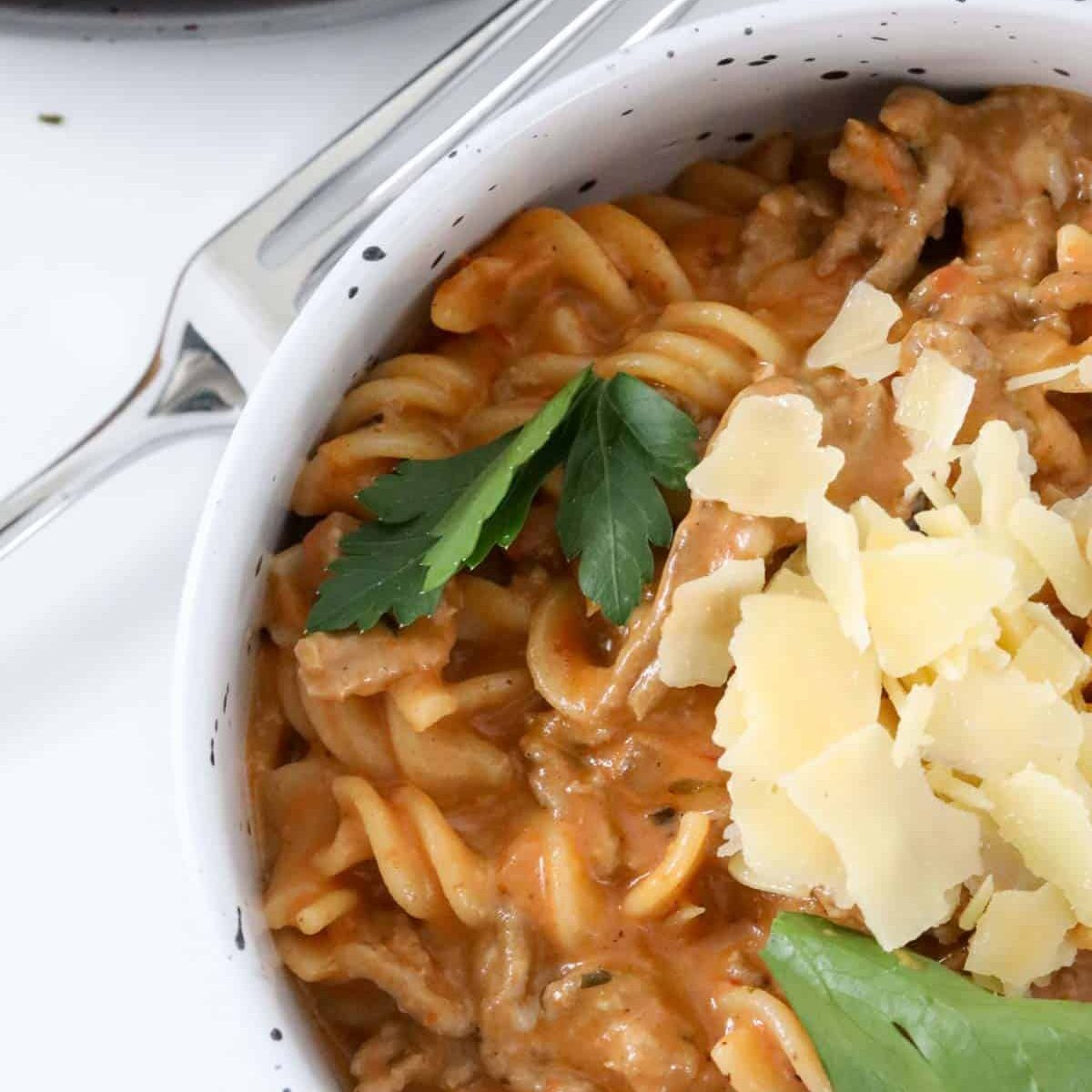 Creamy Beef Mince Pasta with Cheddar Cheese, Garlic and Italian Herbs